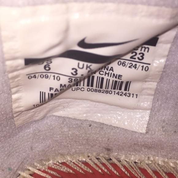 Nike Women’s Free Run Shoes - Picture 7 of 8